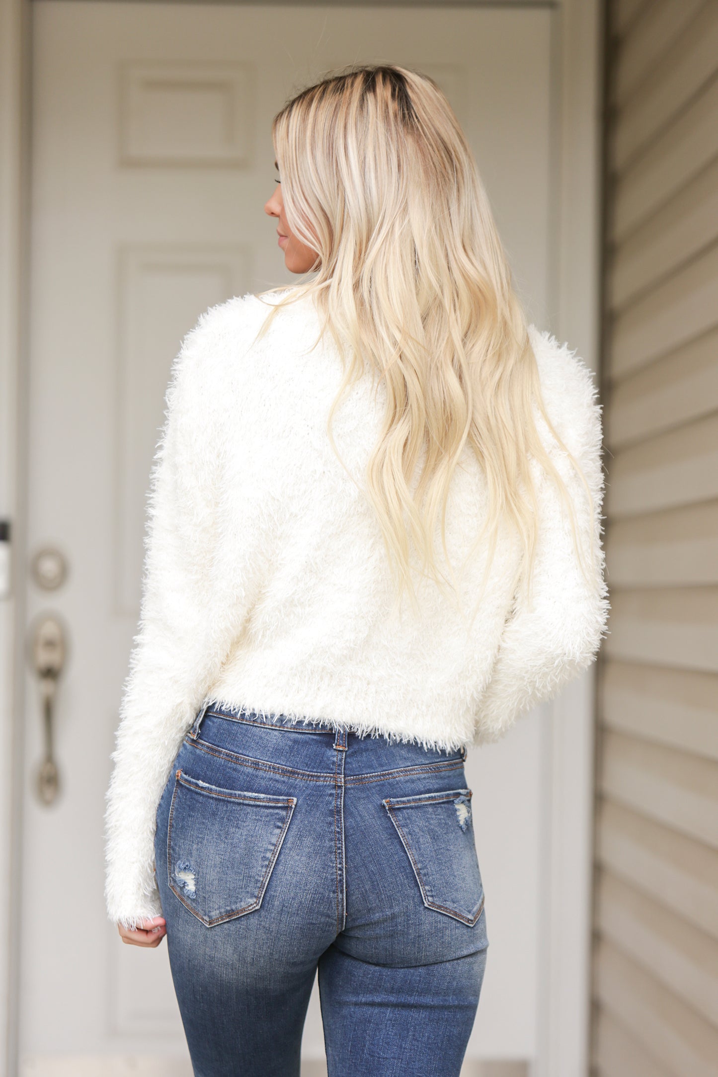 Fuzzy Neve Sweater