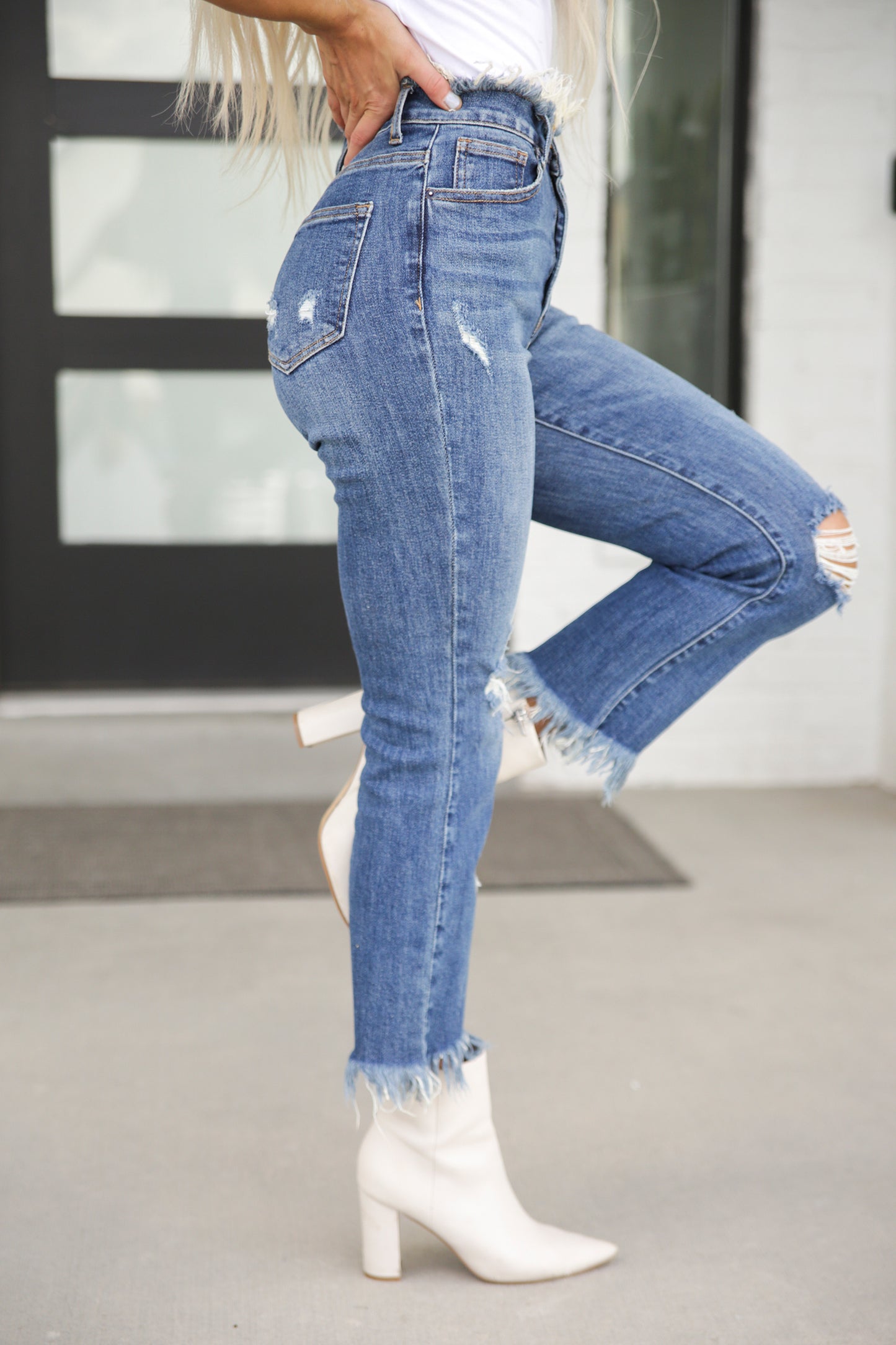 Frayed Top to Bottom Straight Leg Jeans
